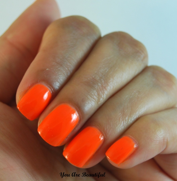Savvy Neon Orange Swatch